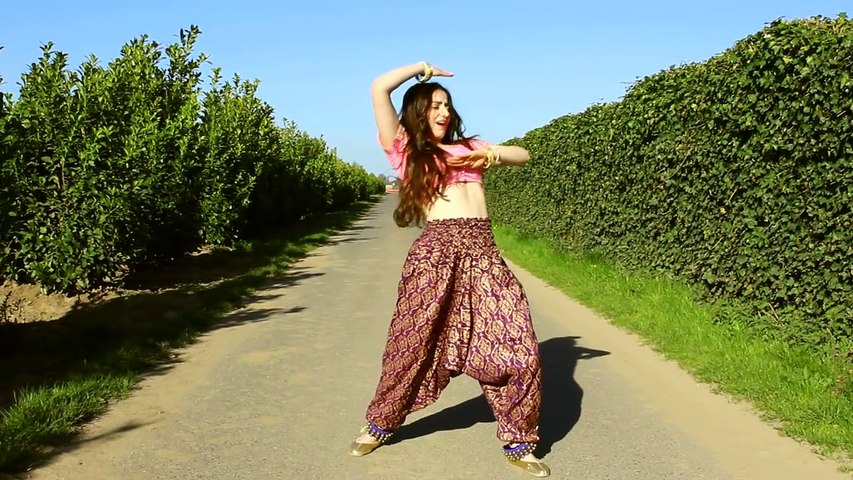 Dance on- Cham Cham