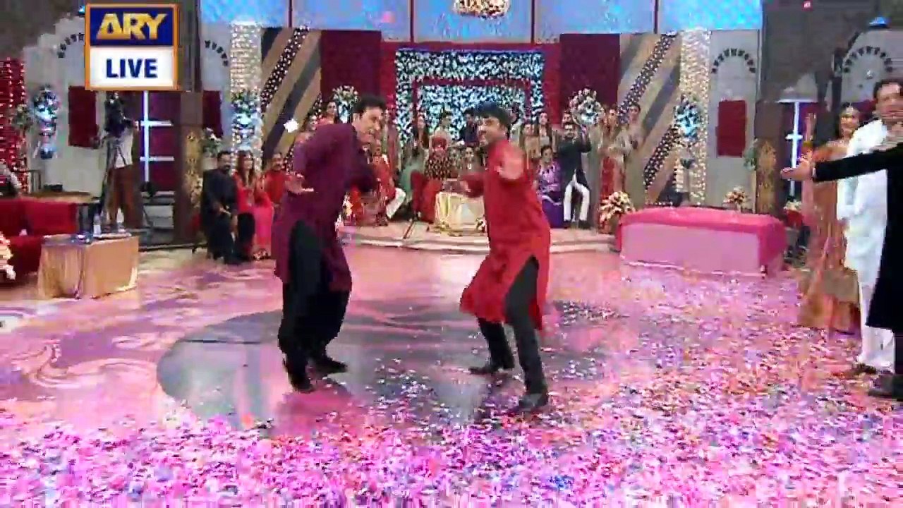 Javed Sheikh and Afzal Khan in 'Shadi ki Barat'