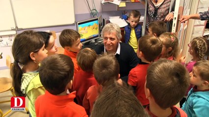 Yves Duteil baptise l'école de Lamillarié
