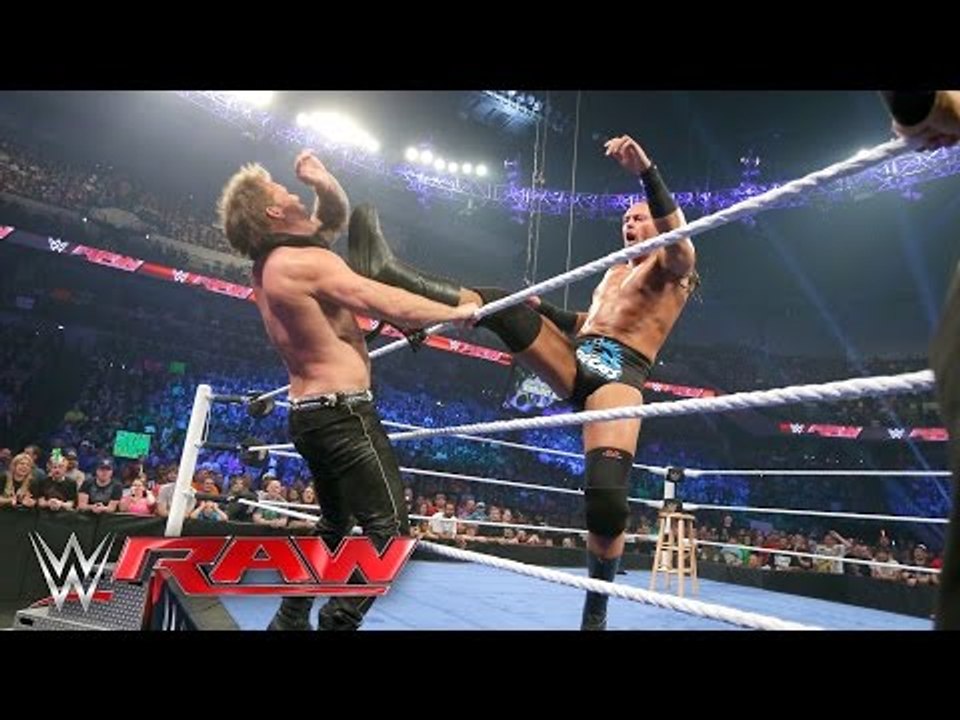 Big Cass confronts Chris Jericho during 'The Highlight Reel'- Raw, May 9, 2016 - YoutubeSport