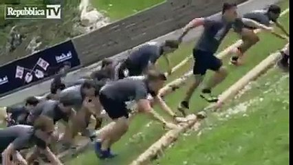 Climbing mountain race adventure: