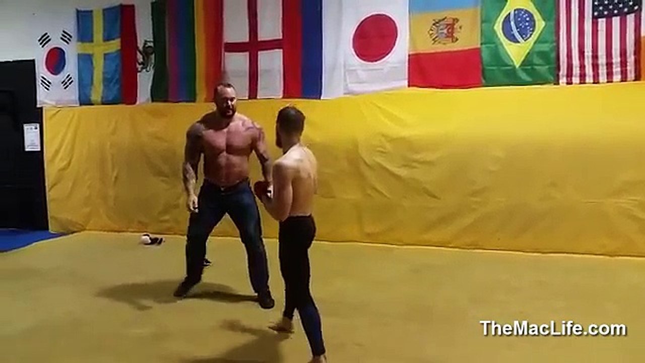 McGregor vs The Mountain (Game of Thrones)
