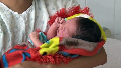 Mujer que dio a luz en un autobus hoy es dada de alta