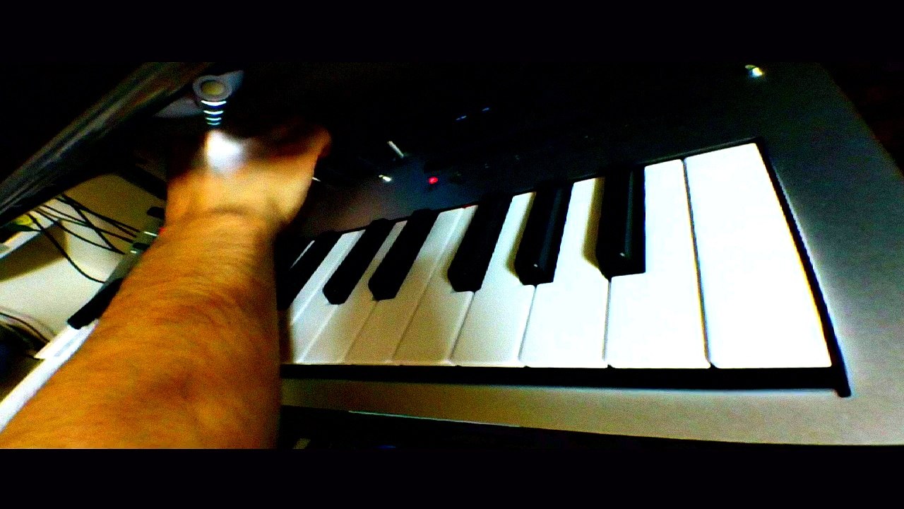 Drone 8 : Korg minilogue
