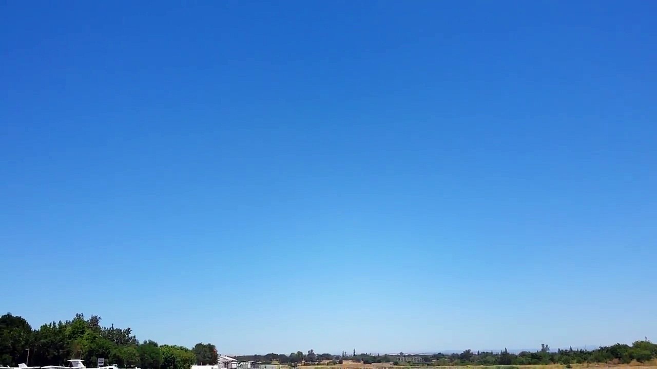 Plane Buzzes Aviation Week