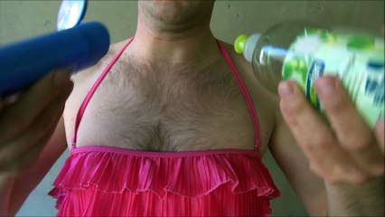 Comment nettoyer sa moto selon les mangas ? Hilarant !