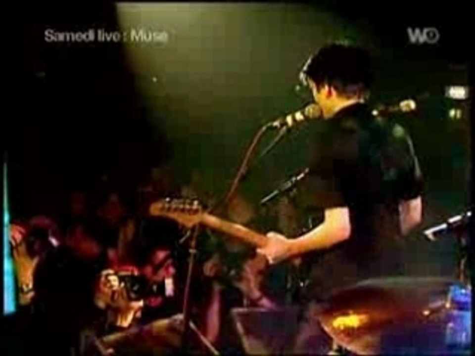 3 - Plug in Baby live muse Astoria 2000