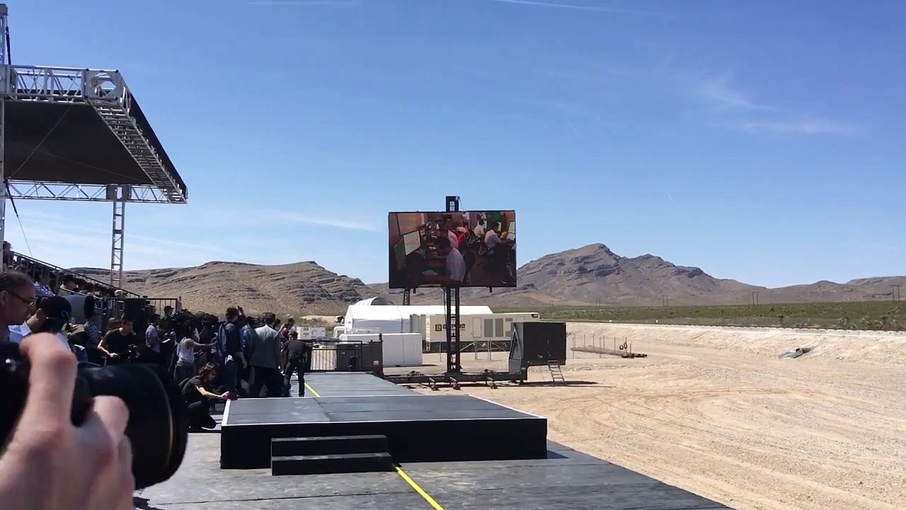 Premier test public de l'Hyperloop