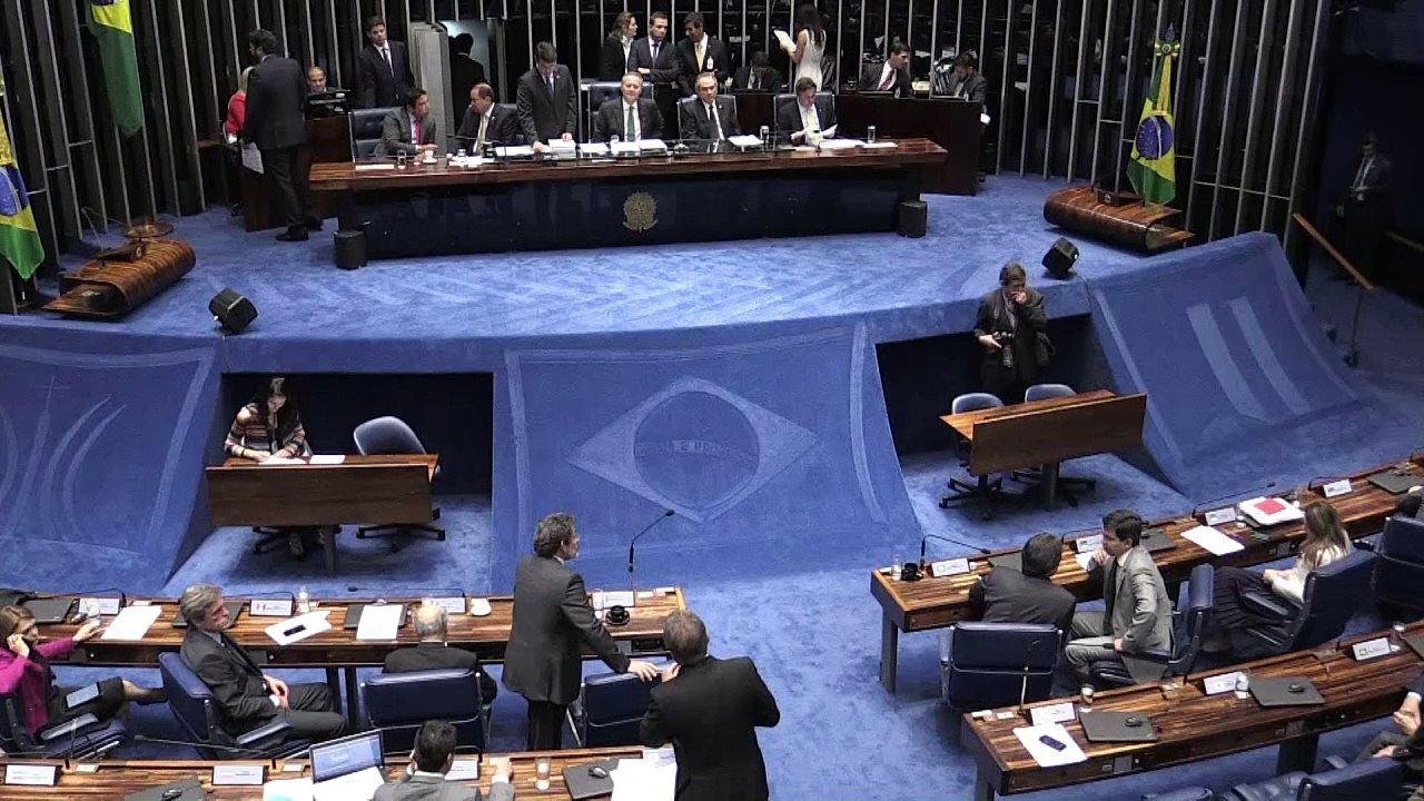 Aloysio Nunes vai substituir Serra no Itamaraty