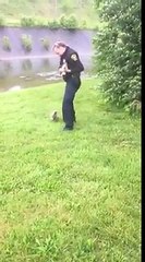 Mama goose ‘hails’ police officer to free trapped gosling