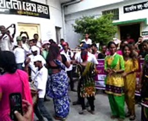 Hijra der danch front of khulna press club খুলনা প্রেস ক্লাবের সামনে হিজরাদের কান্ড কারখানা