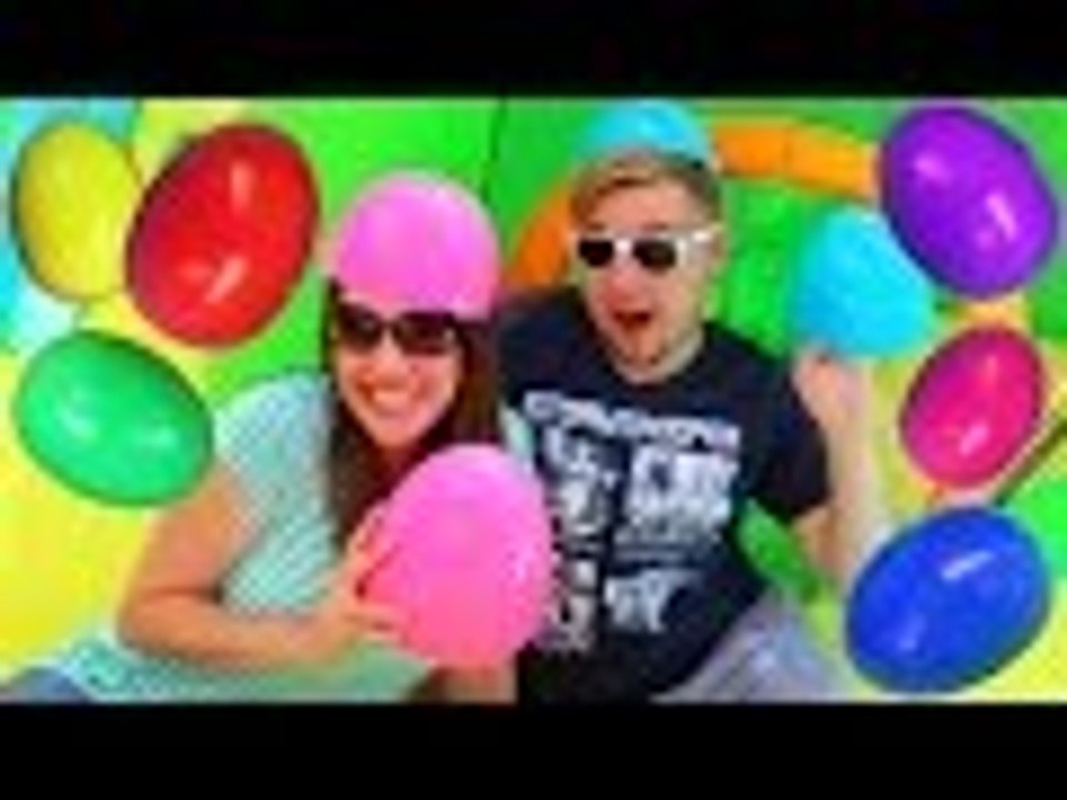 Disney | Giant Egg Hunt Little Tikes 2 in 1 Wet 'n Dry Bounce House Surprise Toys Challenge DisneyCarToys