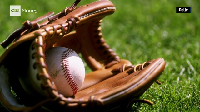 Taylor Rosenthal, 14 ans, invente un distributeur de produits de premiers secours en cas d'accident