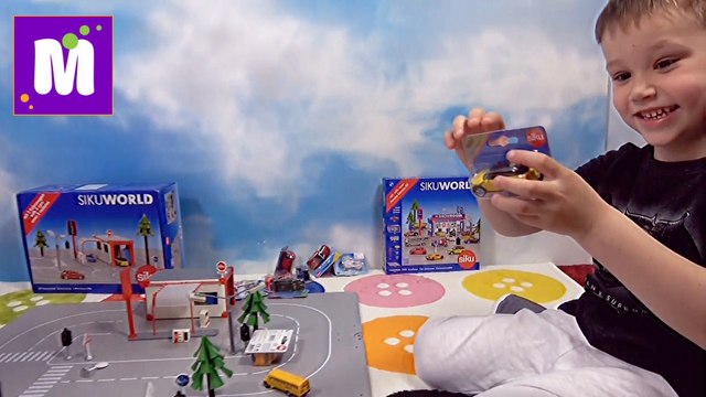 Машинки у Макса и набор Сику Город автомойка автосалон играем машинками SIKU City set with Cars toys