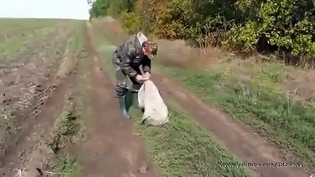 Казнить за такие поступки надо! Спасибо охотникам