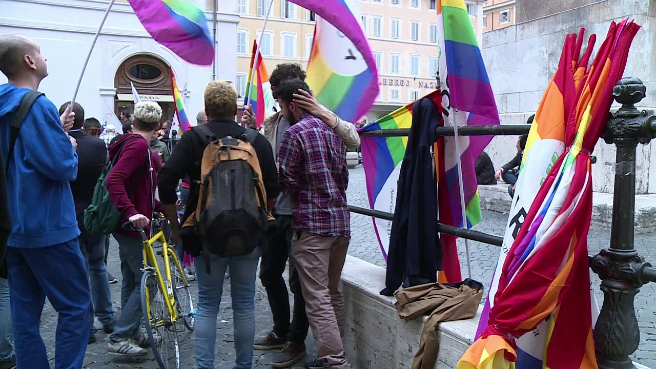 Homo-Ehe spaltet Italiener