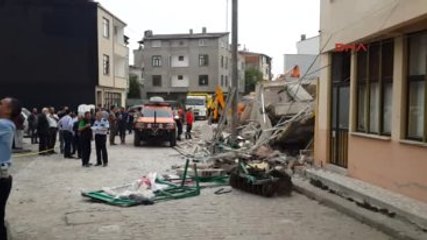 Çanakkale'de 5 Katlı Apartman Çöktü!
