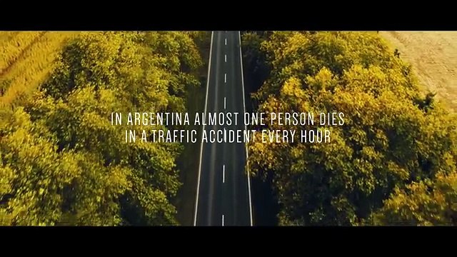 Esta ideia de génio surpreendeu todos os condutores nas estradas por onde passava!