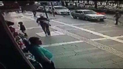 Didim - Mağazadan Ayakkabı Hırsızlığı Güvenlik Kamerasında