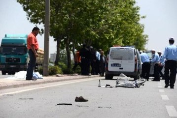 Bisikletine Otomobil Çarpan Emekli Astsubay Öldü