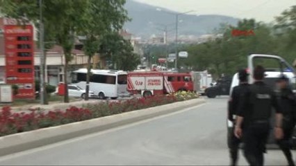Sancaktepe'de Askeri Kışla Yakınında Bombalı Araçla Saldırı 4'ü Asker 5 Yaralı