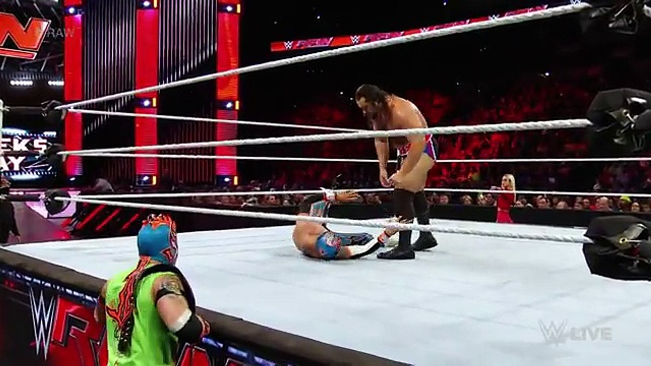 Sin Cara vs. Rusev- Raw, May 9, 2016