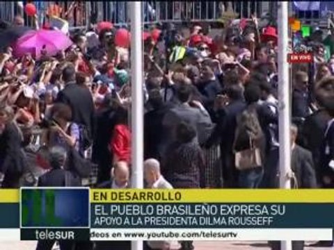 Brasil: movimientos sociales acuden a Planalto en apoyo a Dilma