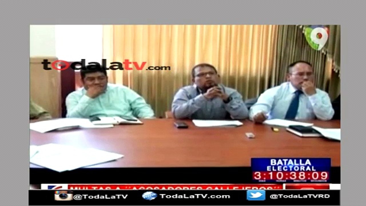 TE PUEDEN MULTAR POR LANZAR PIROPOS EN PERÚ-NOTICIAS Y MAS-VIDEO