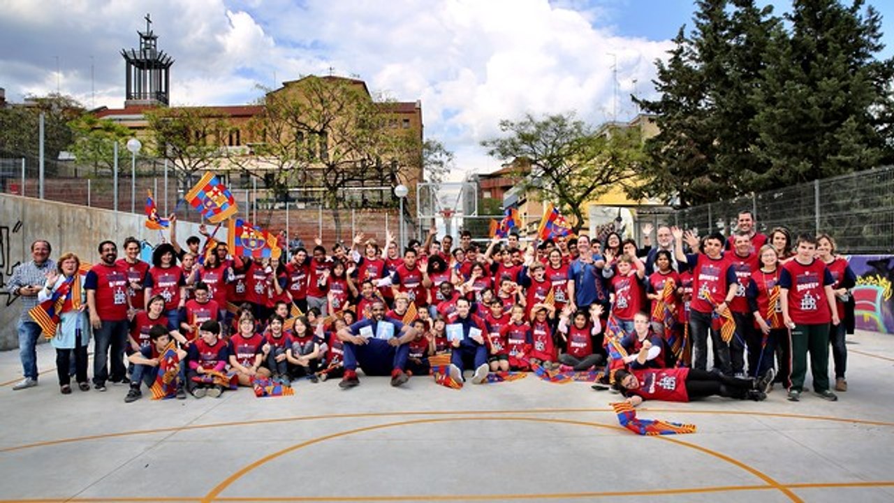 FCB Basket: Visita a la Escola Mare de Déu de Montserrat [ESP]