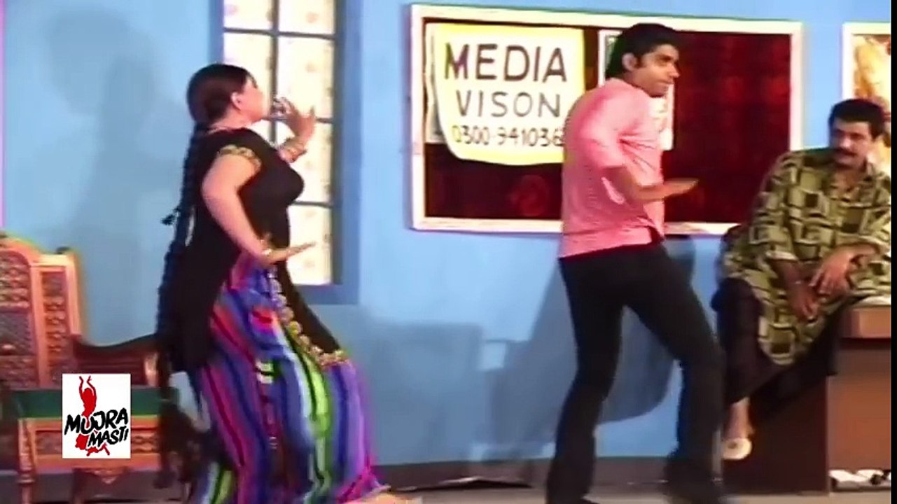 ZARA THORA JINA - SHABNAM CHOUDHRY HOT MUJRA - PAKISTANI MUJRA DANCE Full HD Exclusive