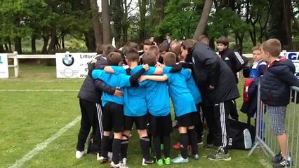 Célébration de la victoire U11 de l'AFC au Tournoi de l'ES PLOEMEL 2016  (en attendant celle de l'Equipe Fanion Champion de DSE, dimanche 22 mai 2016) !