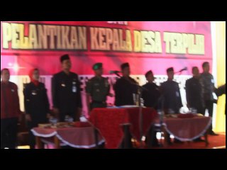 Hj.Idza Priyanti Melantik 16 Kepala Desa Terpilih di Wilayah Brebes Selatan