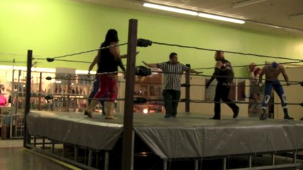 Lowrider and Maligno vs Blue Angel and Brazos Dos Mil