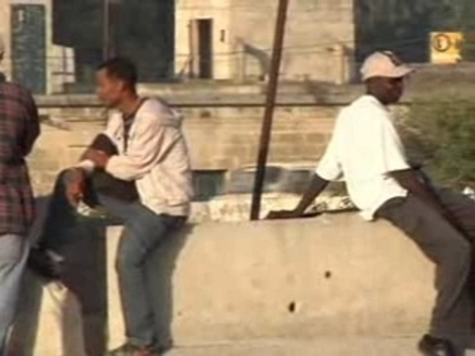 FRANCE 24 - FR - REPORTAGE MALTE