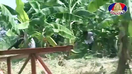 khmer funny clip 2017 , comedy clip , ប្រភព​ ៖​ ពីនេះពីនោះ (2)