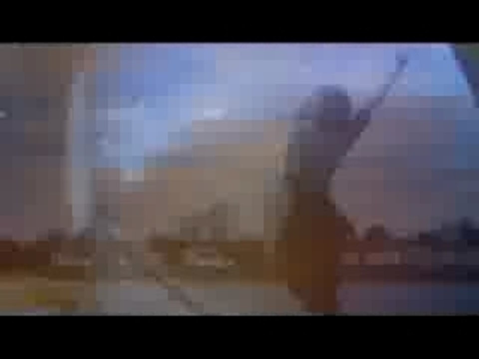 Electrelane -To the east