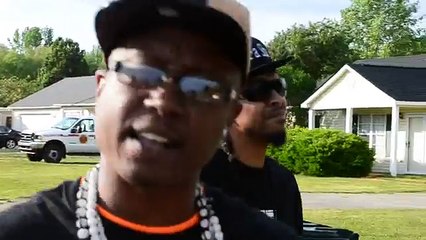 Weight ft Sun Fa Sho - Feed Me Beatz (produced, directed by DJ Siza Hanz)