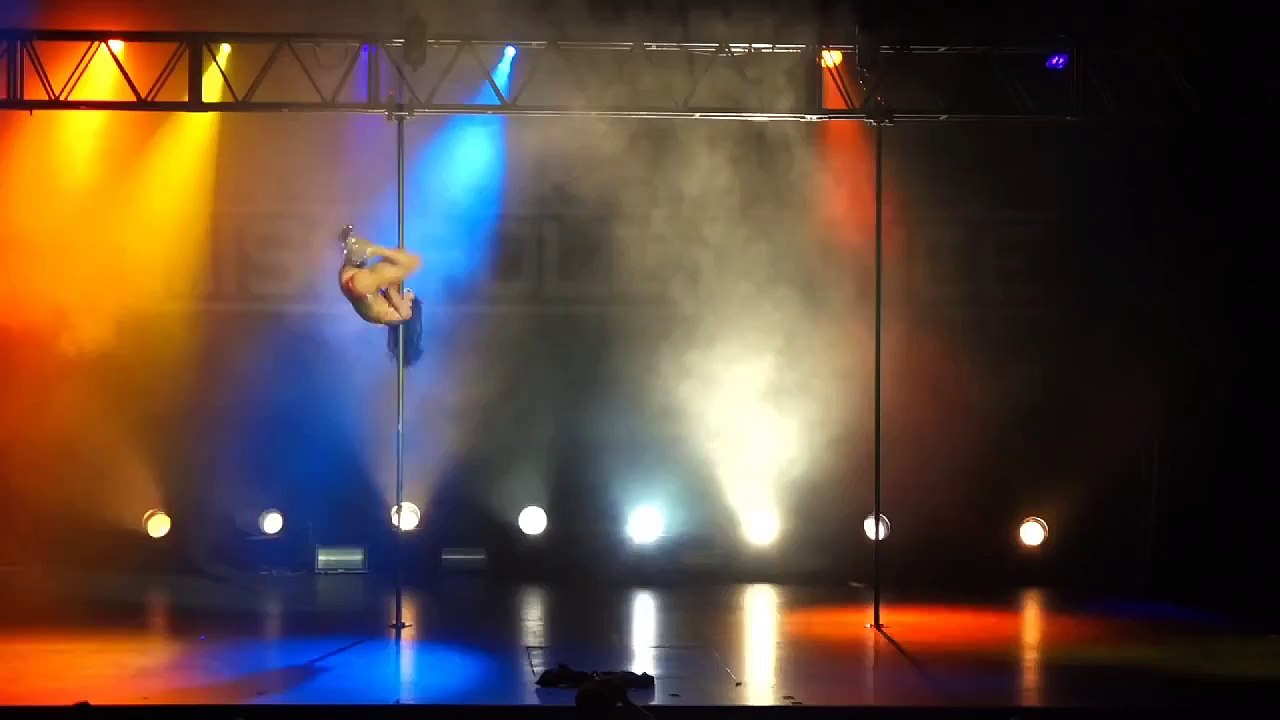 Pole dancers in hot action Sexpo Sydney 2016