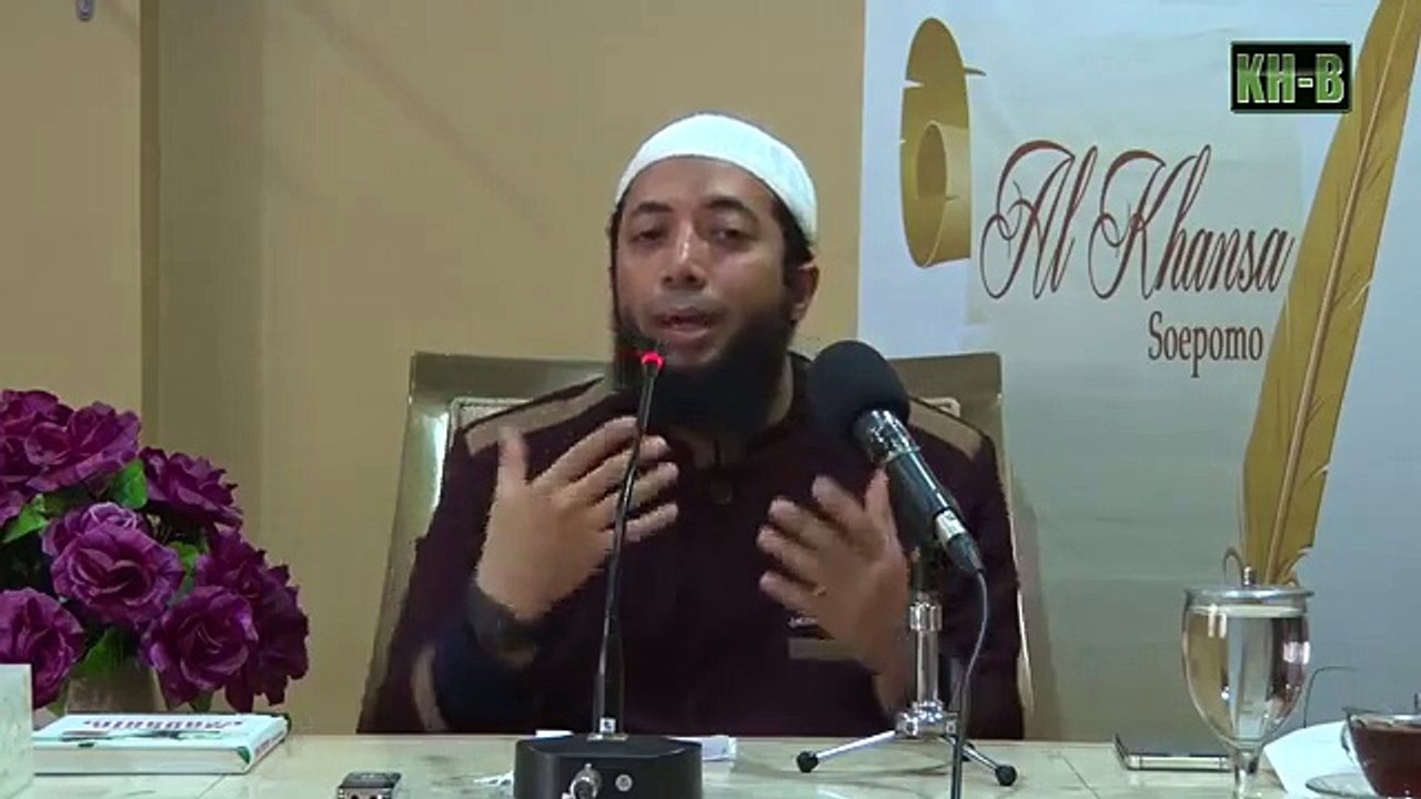 Ustad Khalid Basalamah - Apakah Anak Angkat atau Adopsi Itu Bisa Menjadi Mahram Orang Tua Angkatnya