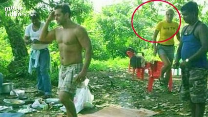 OMG- Salman Khan Is Finally ENGAGED To Model Lulia Vantur - Seen With Family -