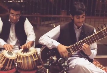Jinglebells on tabla & sitar