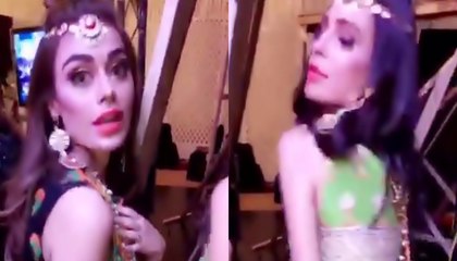 Sadaf Kanwal and Fauzia Aman Backstage Dance