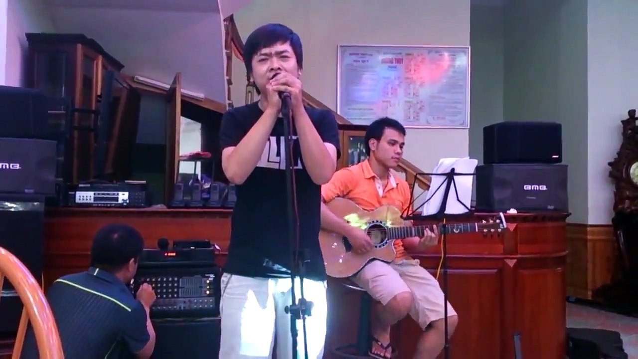 [Guitar Cover] BÔNG HỒNG THỦY TINH (Bức Tường) Live★Tú Hoàng Guitar★