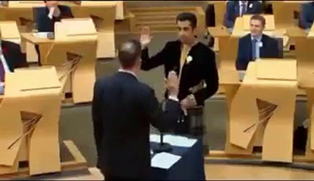 Pakistan Born Humza Yousaf gave his Oath as a Member of Scottish Parliament in Urdu