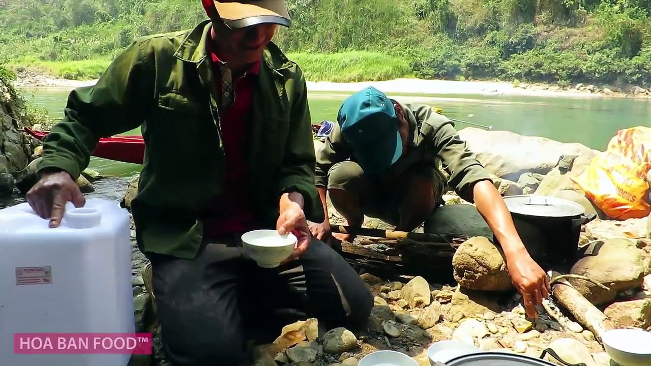 Ký Sự Rừng Già - Tập 2 - THƯỢNG NGUỒN SÔNG ĐÀ