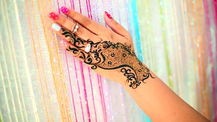 Arabic Henna Design - Simple Easy Mehendi Tutorial - Shruti Arjun Anand