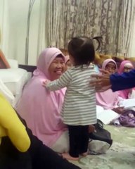 Video Lucu Arsy Addara Lagi Kepoin Ibu2 Di Acara Syukuran Bunda Ashanty