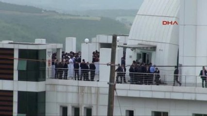Kocaeli Cumhurbaşkanı ve Binali Yıldırım'a Cami Çıkışı Sevgi Gösterisi