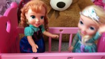 Don't Touch The Toilet! Elsa & Anna Toddlers Bedtime Brushing Teeth Afraid To Flush The Toilet Naiah