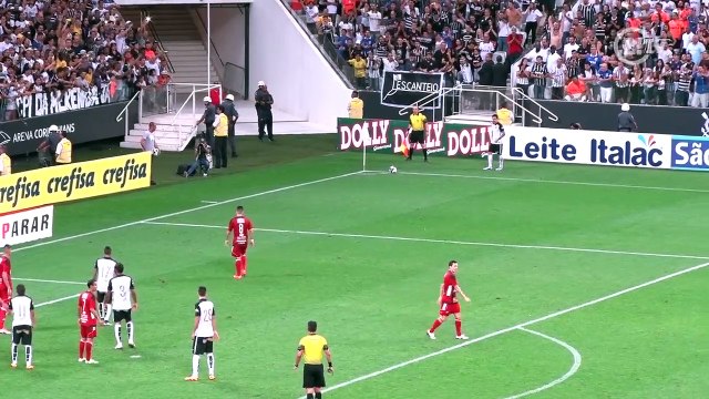 Relembre gol de Felipe com a camisa do Corinthians